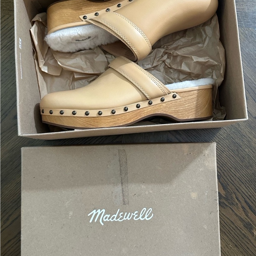 Madewell Beige Leather Mules - Picture 2 of 10
